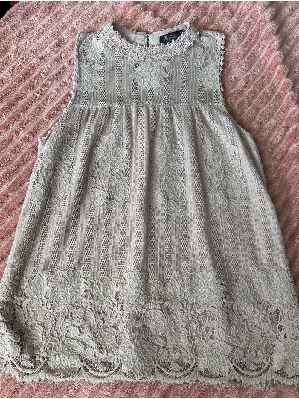 Miss Chievous Dusty Pink Lace Sleeveless Blouse